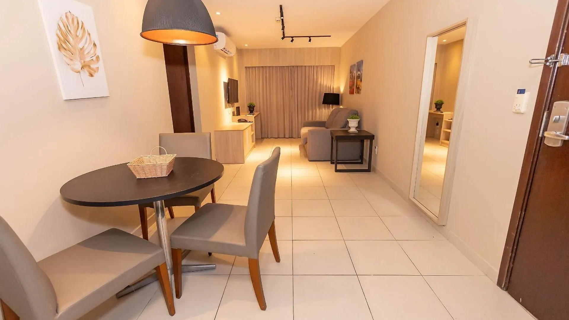 Hosts Br - Flat Beach Class Boa Viagem Recife Apartament